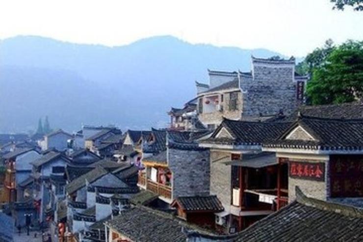 陕西优艺墨堂:如何帮助青少年正确面对早恋问题,家长和教师的角色与责任?
